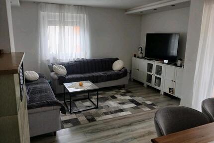 Gepflegte drei Zimmer-Wohnung mit Balkon - Albstadt