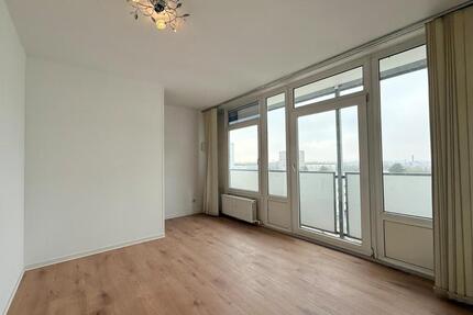 Helle. frisch sanierte 2-Zimmer Wochung mit großzügigem Balkon - Philippsburg