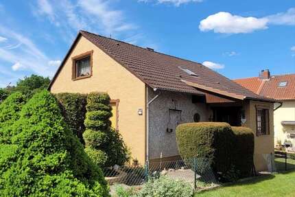 Haus zum Kaufen in Helmstedt 210.000,00 € 144.03 m²