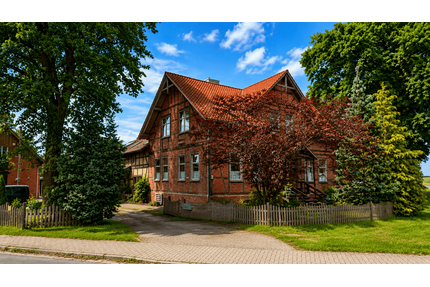 Haus zum Kaufen in Nienhagen 349.000,00 € 230 m²