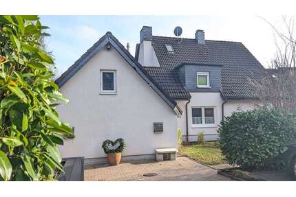 Haus zum Kaufen in Langenfeld 495.000,00 € 170 m²