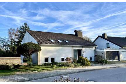 Haus zum Kaufen in Aachen 720.000,00 € 243 m²