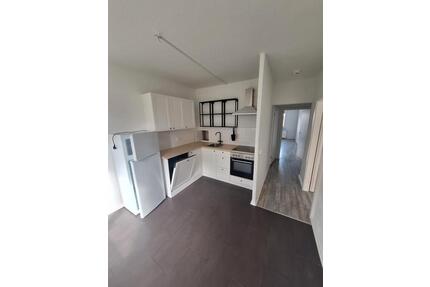 Einziehen und Wohlfühlen! 3 Raumwohnung mit Balkon und Einbauküche - Magdeburg Alt Olvenstedt