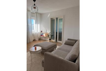 Lichtdurchflutete 2,5-Zimmer-Wohnung ab 1.6 frei - Kelkheim (Taunus)