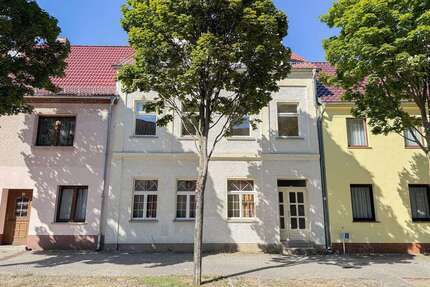 Haus zum Kaufen in Genthin 179.000,00 € 82 m²