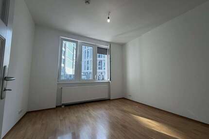 Wohnung zum Mieten in Frankfurt am Main 820,00 € 39.86 m²
