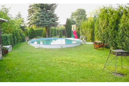 Gemütliches EFH in ruhiger Lage mit Pool-Garten-Terrasse-Balkon - Zörbig