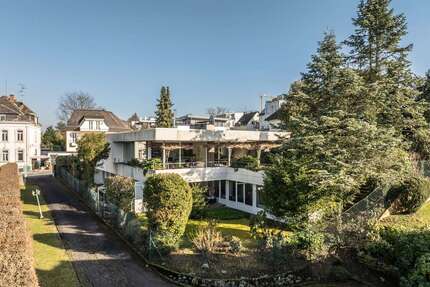 Haus zum Kaufen in Wiesbaden 1.890.000,00 € 371.19 m²