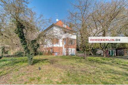 Haus zum Kaufen in FürstenwaldeSpree 649.000,00 € 250 m² - Fürstenwalde/Spree