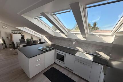 Möblierte 2,5-Zi.-DG-Wohnung, 64 qm, Pleidelsheim