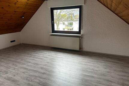 Helle 2-Zimmer-Dachgeschosswohnung in Hagen-Garenfeld