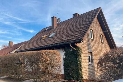 Zweifamilienhaus mit 3 Einheiten in Titisee-Neustadt – vermietet,