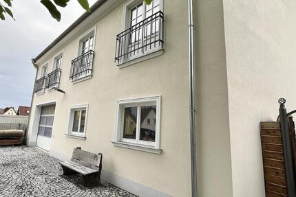 Exklusive 3 Zimmer Wohnung am Ortsrand von Dorndorf-Steudnitz - Lehesten