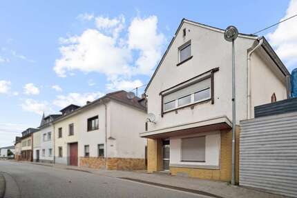 Haus zum Kaufen in Neuwied Heimbach-Weis 219.000,00 € 201 m²