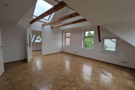 Wohnung zum Mieten in HalleS. 360,00 € 45 m² - Halle/S.