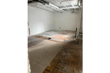 Gewerbefläche Halle Lager - 650,00&nbsp;EUR Kaltmiete, ca.&nbsp; 60,00&nbsp;m&sup2; in Besigheim (PLZ: 74354)