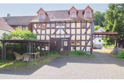 Haus zum Kaufen in Wetter 189.000,00 € 174.28 m²