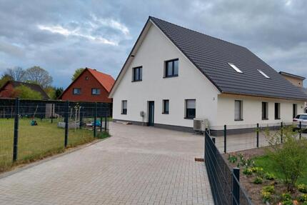 Moderne Doppelhaushälfte - 329.000,00&nbsp;EUR Kaufpreis, ca.&nbsp; 119,00&nbsp;m&sup2; in Müden (Aller) (PLZ: 38539)