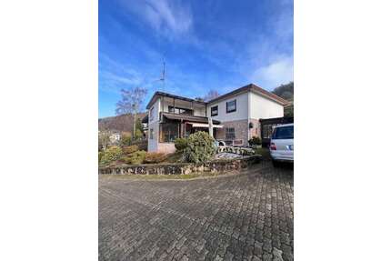 Haus zum Kaufen in Altneudorf 200.000,00 € 150.42 m²