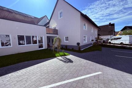 Moderne Wohnung in renoviertem Haus 2 Zimmer – alles neu! - Engen