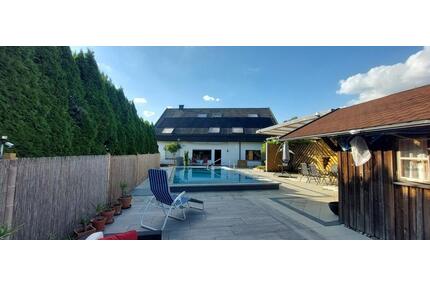 Mehrgenerationenhaus - 699.000,00&nbsp;EUR Kaufpreis, ca.&nbsp; 320,00&nbsp;m&sup2; in Ellwangen (Jagst) (PLZ: 73479)
