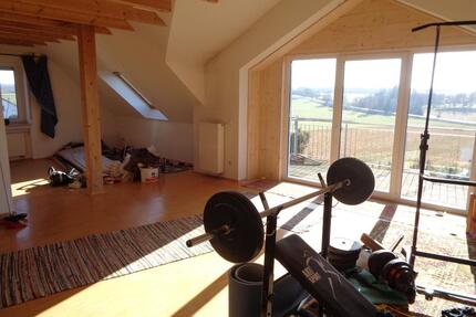 Großzügig geschnittene 3,5-Zi-Wohnung mit Balkon und Einbauküche - Hohentengen