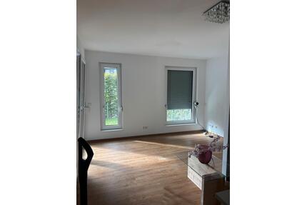 Möblierte Wohnung für StudentinPendlerin zentral in Nürnberg