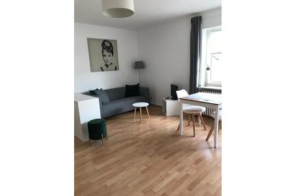 möbliertes 1-Zimmer-Apartment, (ca. 34qm) mit geschmackvoller Ein - Frankfurt am Main Bonames