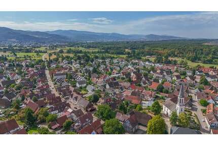 Haus zum Kaufen in Vörstetten 1.190.000,00 € 356 m²