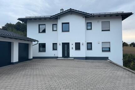 Erdgeschosswohnung 115m² mit Einbauküche und Garage - Weihmichl