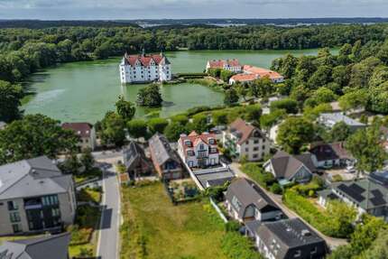 Haus zum Kaufen in Glücksburg 1.100.000,00 € 272 m²