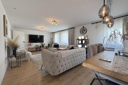 Provisionsfrei! Renoviertes RMH in Uhingen - ELW möglich