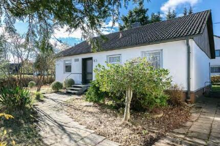 Freistehendes Einfamilienhaus mit 930 qm Grundstück - Staig