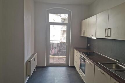 ***2 Zimmer mit Balkon, neuer EBK inkl. Spülmaschine, Bad mit Wanne und Dusche!*** - Chemnitz Ebersdorf