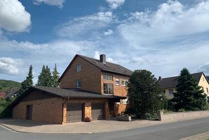 Mehrfamilienhaus zu verkaufen - 649.000,00&nbsp;EUR Kaufpreis, ca.&nbsp; 250,00&nbsp;m&sup2; in Klingenberg am Main (PLZ: 63911)