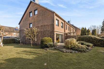 Haus zum Kaufen in Büchen 474.000,00 € 180 m²