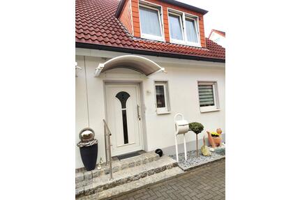 Doppelhaushälfte mit großem Garten in Bielefeld-Brackwede