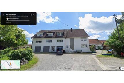 Renovierte 1,5 Zimmerwohnung mit Einbauküche und Garage - Ebersbach-Musbach