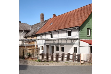 EFH zur Miete - 700,00&nbsp;EUR Kaltmiete, ca.&nbsp; 124,00&nbsp;m&sup2;&nbsp;Wohnfl&auml;che in Roklum (PLZ: 38325)