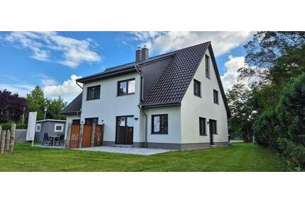 +++NEUBAU+++ Exklusive Doppelhaushälfte mit Bodden und Ostseeblick inmitten unberührter Natur - Klausdorf Wendisch Langendorf