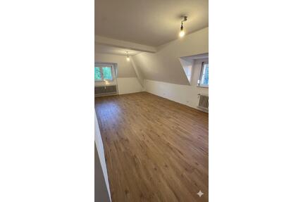 Sanierter Erstbezug: 3-Zimmer-Wohnung in Neuwied Sonnenland - Straßenhaus