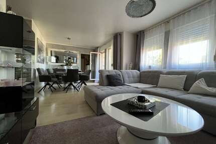 Wohnung zum Kaufen in Römerberg 255.000,00 € 82 m²