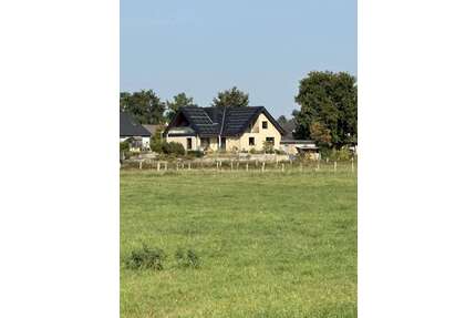 Haus zum Kaufen in Garbsen 749.000,00 € 202 m²