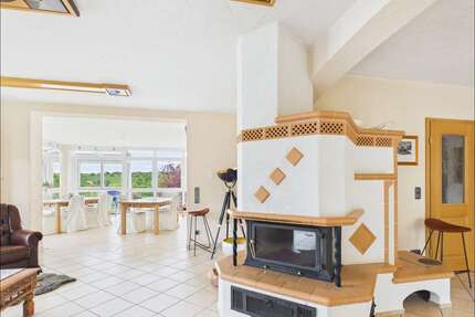 Haus zum Mieten in Mömbris Dörnsteinbach 2.900,00 € 350 m² - Mömbris / Dörnsteinbach