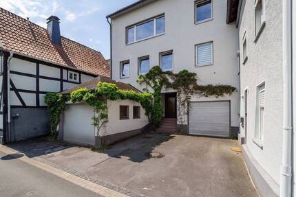 Wohnhaus mit Potenzial in der Altstadt von Arnsberg: Traumblick inklusive!