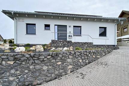 Für Naturliebhaber und Energiesparer - neuwertiger, ökoloisch konzipierter Bungalow - Weidenbach