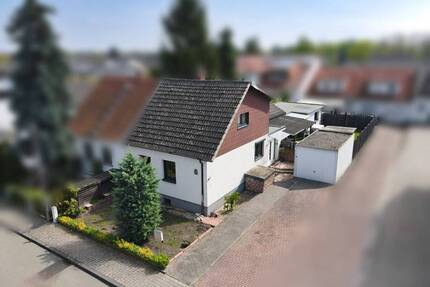 Familienfreundliche Doppelhaushälfte mit Garten, Terrasse & Garage in Mannheim-Gartenstadt