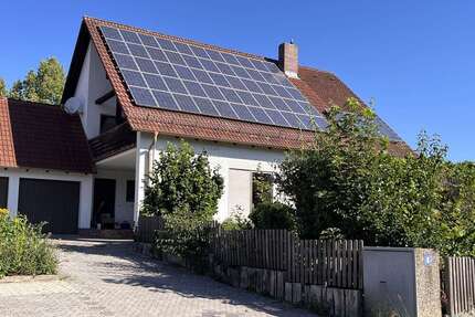 Haus zum Kaufen in Obertraubling 699.000,00 € 183.64 m²