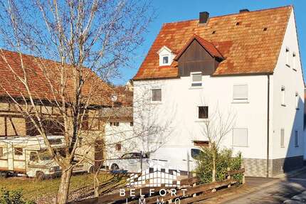 Haus zum Kaufen in Aura an der Saale 215.000,00 € 189 m²