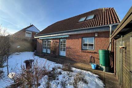 Einfamilienhaus mit Carport Schönkirchen, in sonniger Sackgassenlage